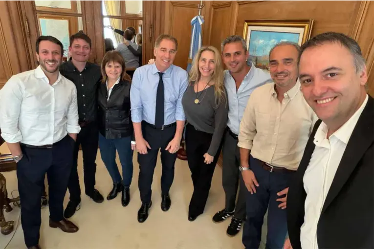 Se reunió la Mesa Política del gobierno para delinear la agenda parlamentaria