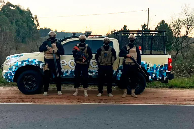 Incumplía una restricción e intentó escapar: lo redujeron con un arma de baja letalidad