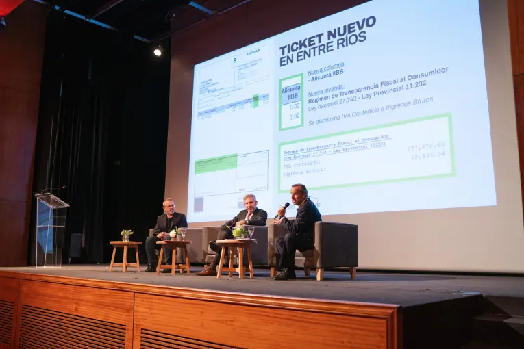 Hay que facilitarle la vida al contribuyente: el planteo de Rogelio Frigerio sobre impuestos