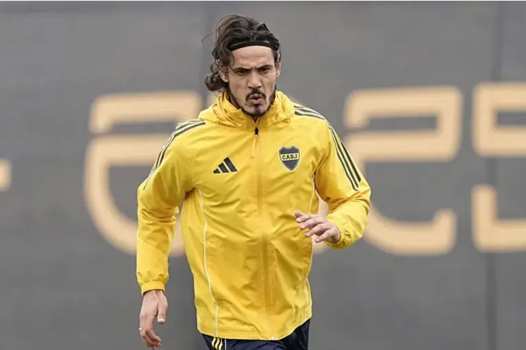 Cavani ya entrena normalmente con el plantel de Boca y podría ser titular ante Cruzeiro