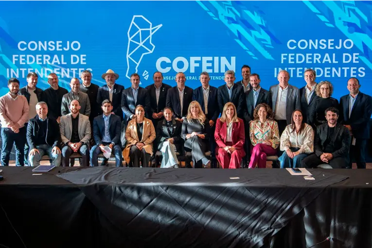 Romero participó del COFEIN y volvió a reclamar por los recursos retenidos a municipios