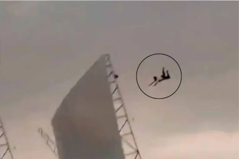 Video: un hombre salió volando durante un fuerte temporal de viento en India