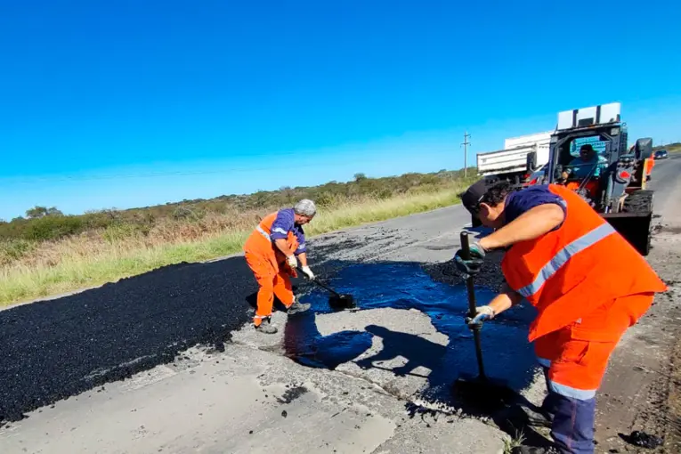 Vialidad Nacional realiza tareas de mantenimiento en rutas entrerrianas