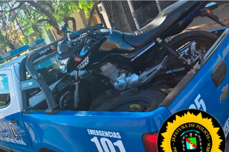 Picadas ilegales y maniobras peligrosas: secuestraron dos motos tras allanamientos