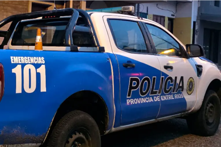 Estaba lista para disparar: encontraron un revólver oculto entre las ropas de una menor en Paraná