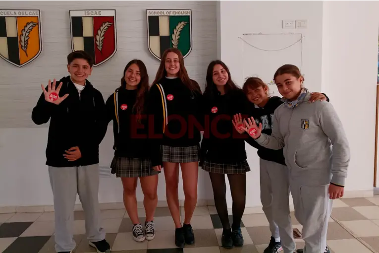 Ayudar Hace Bien: invitan a vecinos a acercar donaciones de útiles a la Escuela del CAE