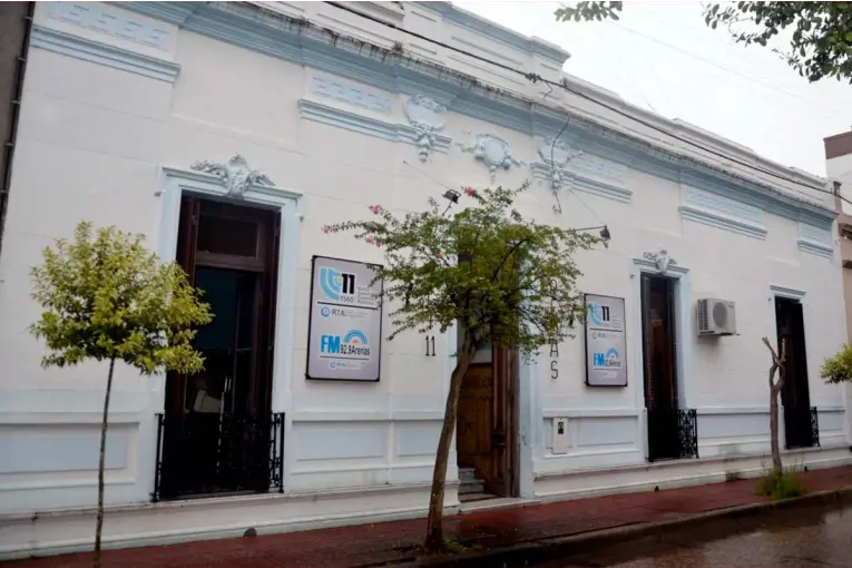 LT11 quedó con 21 trabajadores tras retiros voluntarios en la radio pública