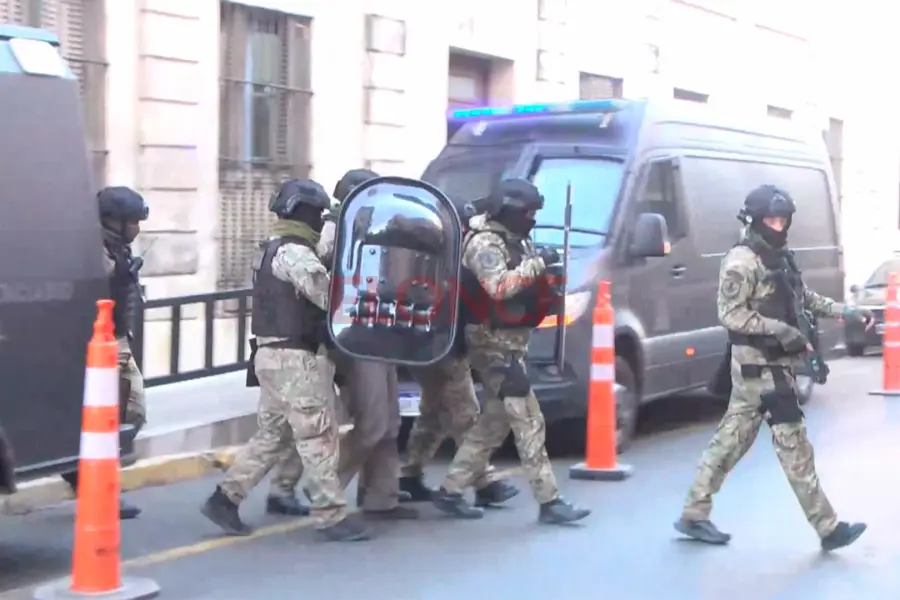 As&iacute; llegaba Airaldi a los tribunales