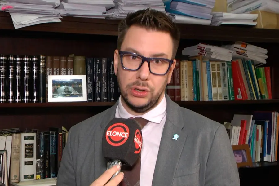 El fiscal federal auxiliar Juan Sebasti&aacute;n Podhainy.