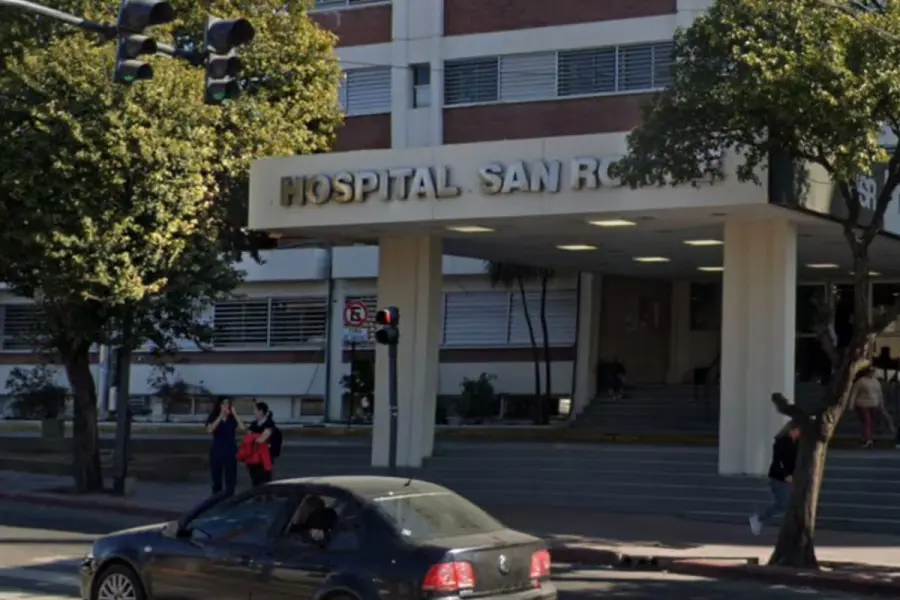 La v&iacute;ctima est&aacute; internada en el San Roque.