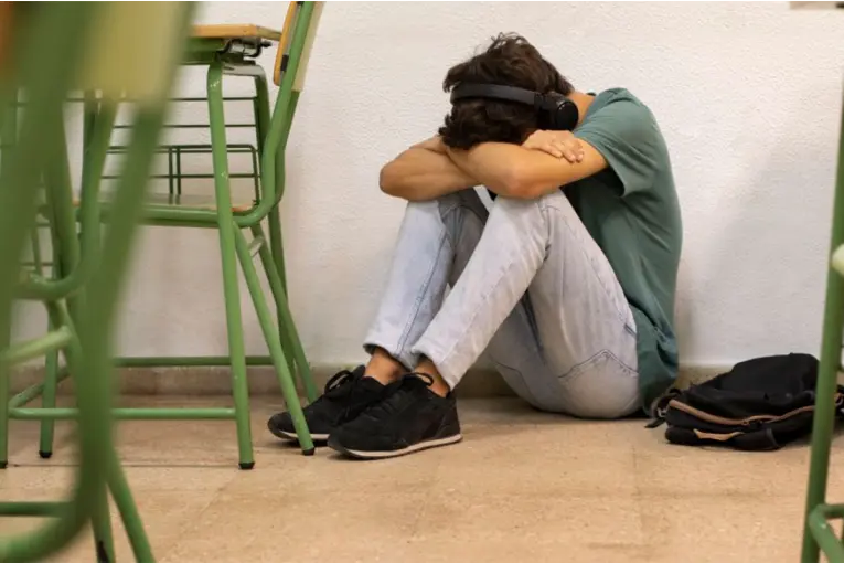 Fallo histórico: un exalumno sufrió bullying escolar y deberán indemnizarlo con $35 millones