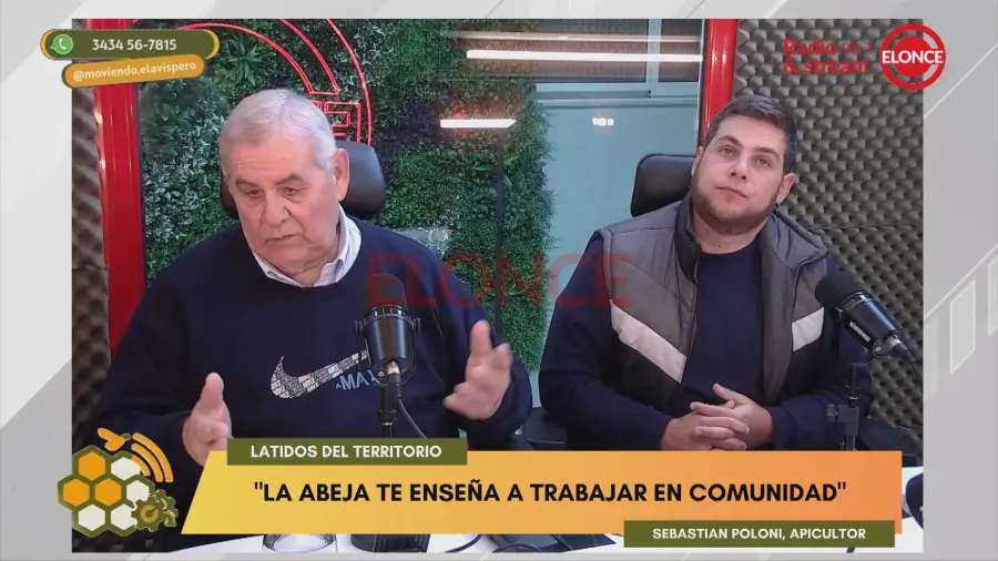Los apicultores en "Moviendo el Avispero". Foto: Elonce.