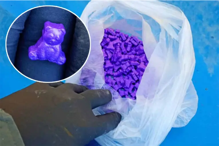 Incautaron 200 pastillas de anfetamina con la figura de ositos