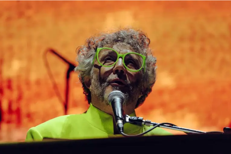 Fito Páez presentó Novela y parte del público reaccionó con silbidos y reclamos