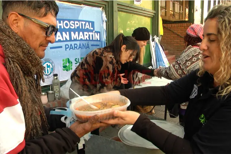 Empleados de Salud Pública reclamaron mejoras en condiciones laborales con una olla popular
