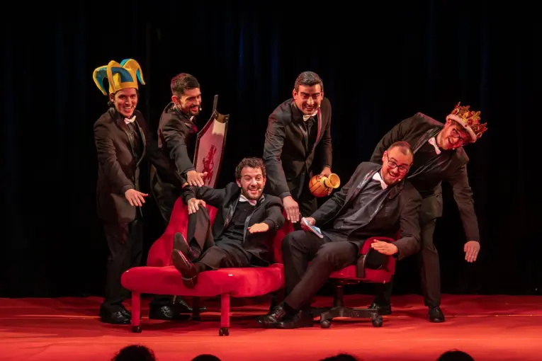 Músicos paranaenses emocionan Buenos Aires con un tributo a Les Luthiers
