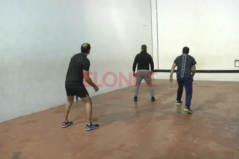 Comenzó el torneo de pelota a mano en el Club Echagüe