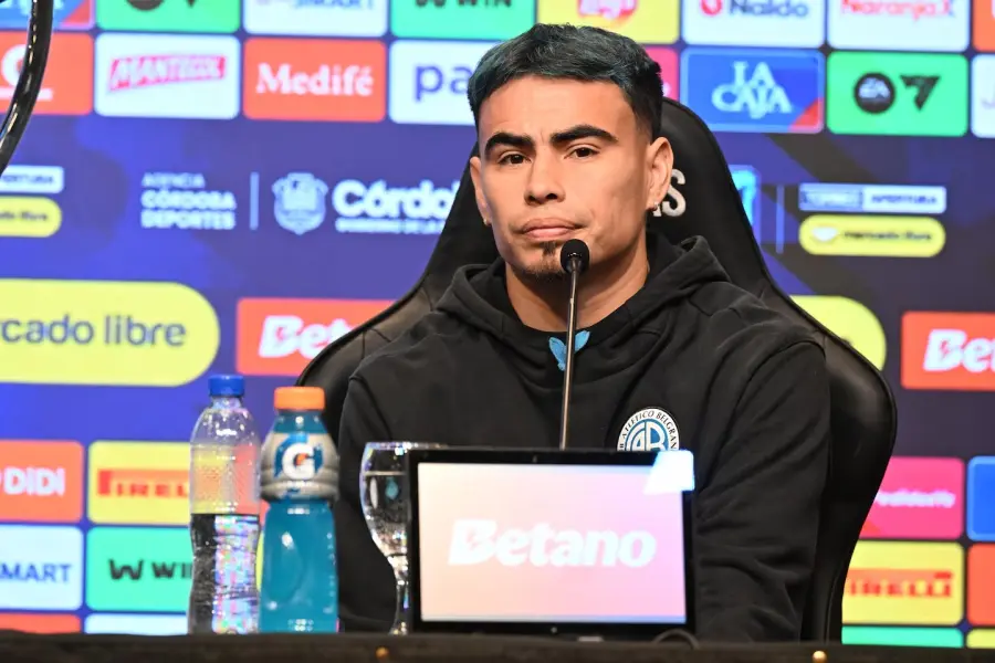 Zelaray&aacute;n es una de las figuras de Belgrano. Foto: Prensa Liga AFA