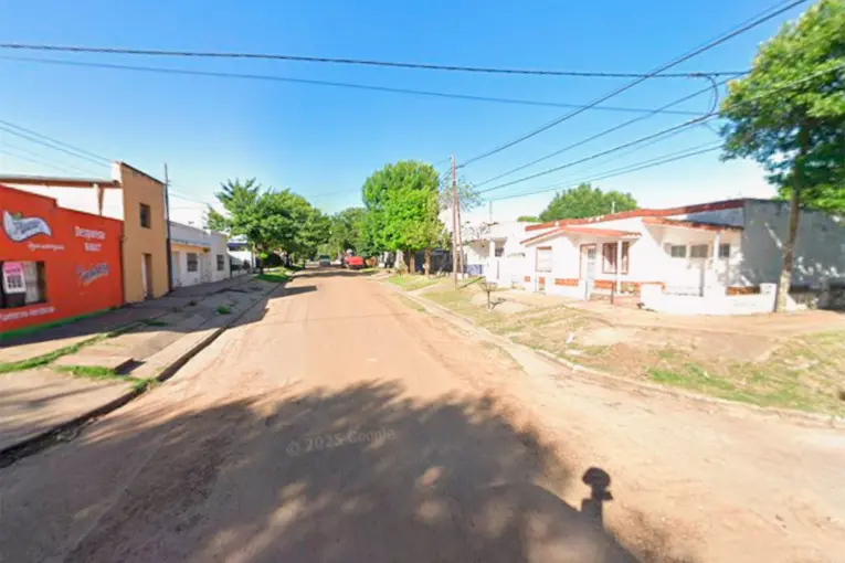 Un operario cayó desde ocho metros mientras trabajaba en la vía pública