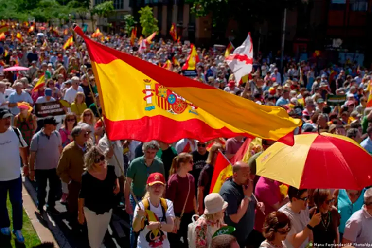 Marcharon en Madrid para exigir la renuncia del presidente Pedro Sánchez
