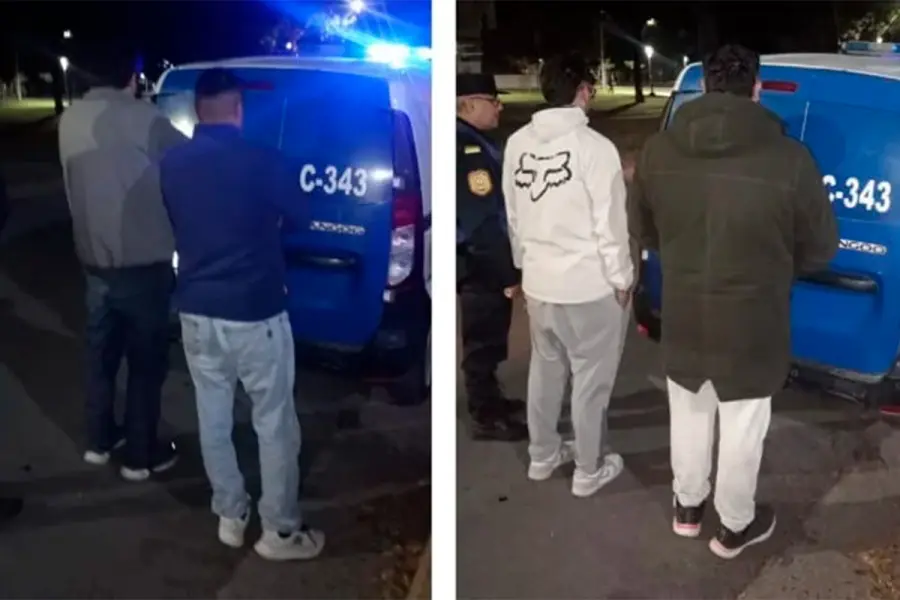 Desbarataron banda que pagaba con billetes falsos en Crespo (foto FM Estación Plus)