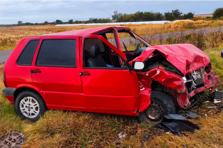 Por la niebla, automovilista chocó de frente contra una camioneta sobre Ruta 18, en Tabossi
