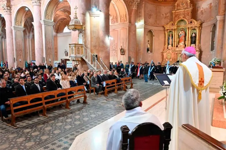 En el Tedeum en Gualeguaychú, Monseñor Zordán llamó al diálogo y a reconstruir la esperanza