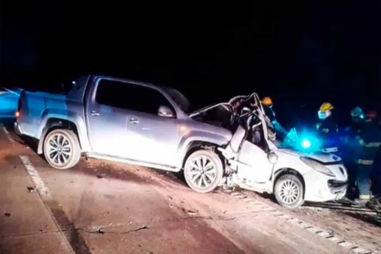 La familia que murió al ser embestida por una camioneta iba a buscar un pediatra
