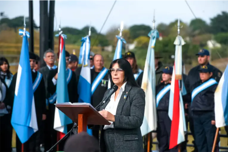 Aluani celebró el 25 de Mayo junto a la comunidad de Diamante