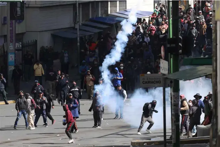 Persisten las protestas en Bolivia contra el presidente Rodrigo Paz