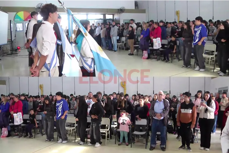 Conmemoraron la Revolución de Mayo con distintas expresiones artísticas en escuela técnica Nº21 de Paraná