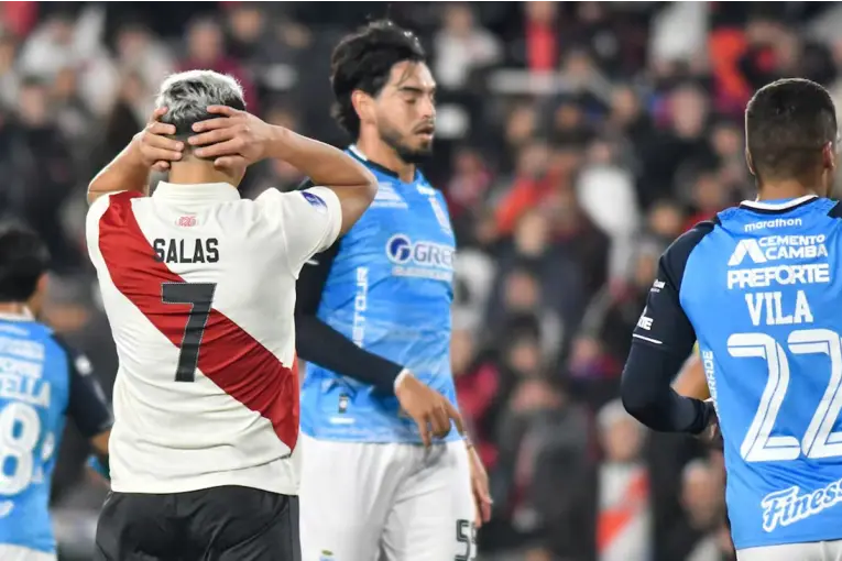 River falló un penal, empata sin goles con Blooming y asegura su lugar en octavos de la Sudamericana