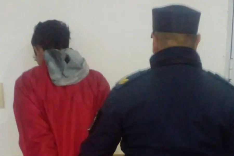 Detenido por robo en Santa Elena.