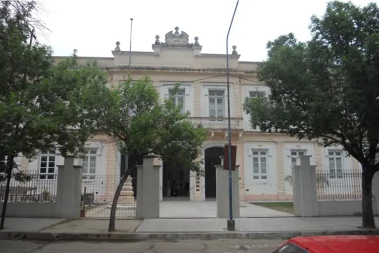 Denunciaron que un alumno llevó un arma de aire comprimido a una escuela de Concepción del Uruguay