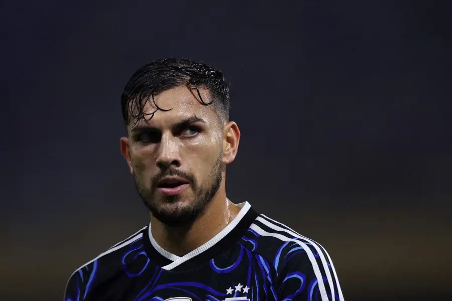 Paredes sufri&oacute; una distensi&oacute;n en el isquiotibial derecho.