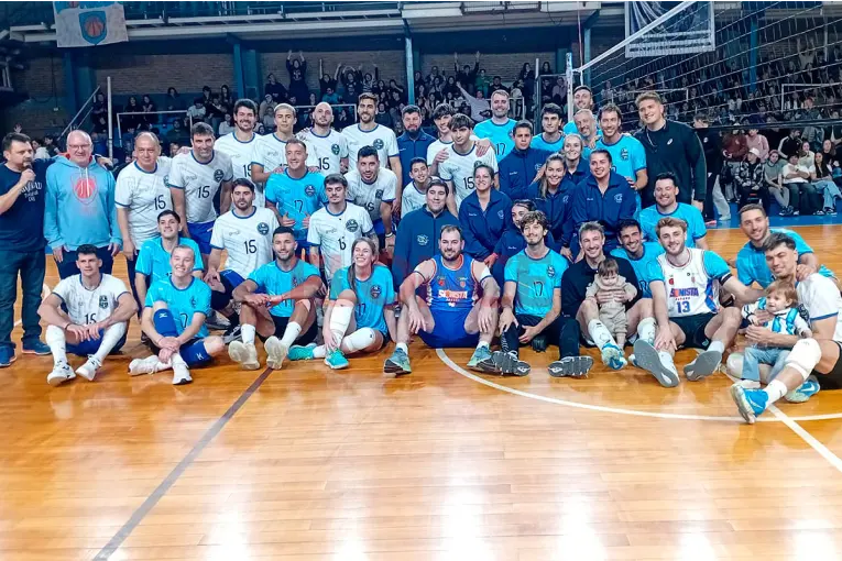Luciano De Cecco y Luciano Vicentín protagonizaron un partido exhibición en Sionista: Lo disfrutamos muchísimo