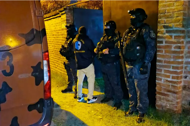 Cinco allanamientos antidrogas en Concordia terminaron con tres detenidos
