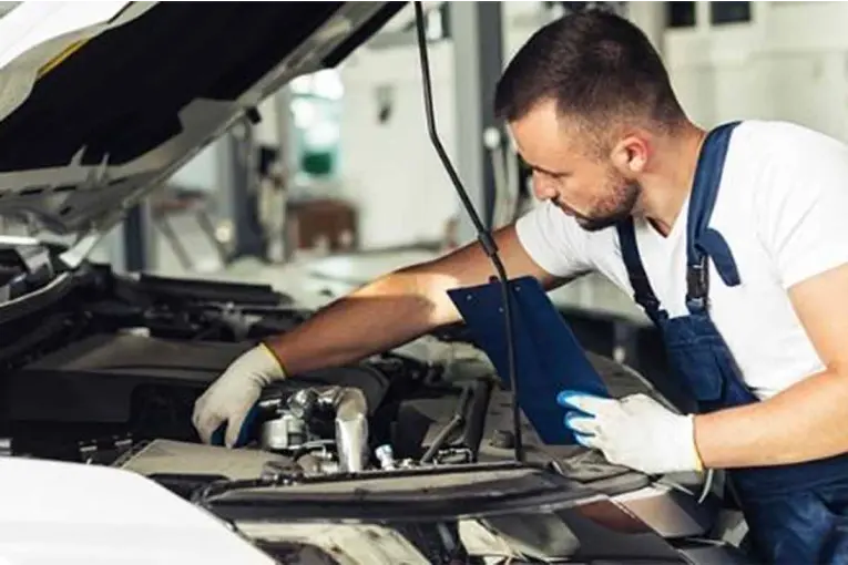 Autopartes: exigirán códigos QR para verificar la certificación de seguridad