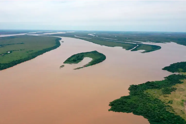 Los países con más agua dulce de Latinoamérica enfrentan crecientes amenazas