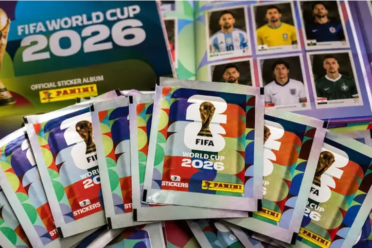 Un colegio prohibió las figuritas del Mundial por peleas y distracciones en clase