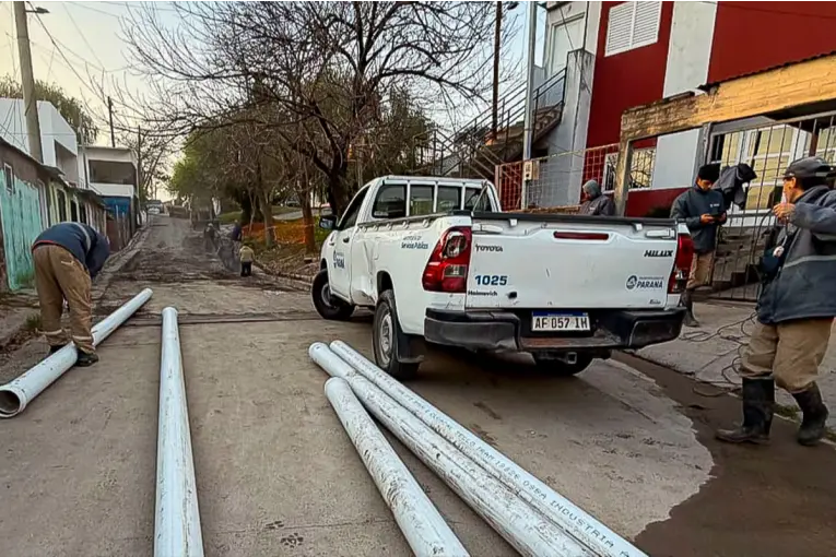 Paraná avanza con obras de saneamiento e infraestructura en barrio Maccarone