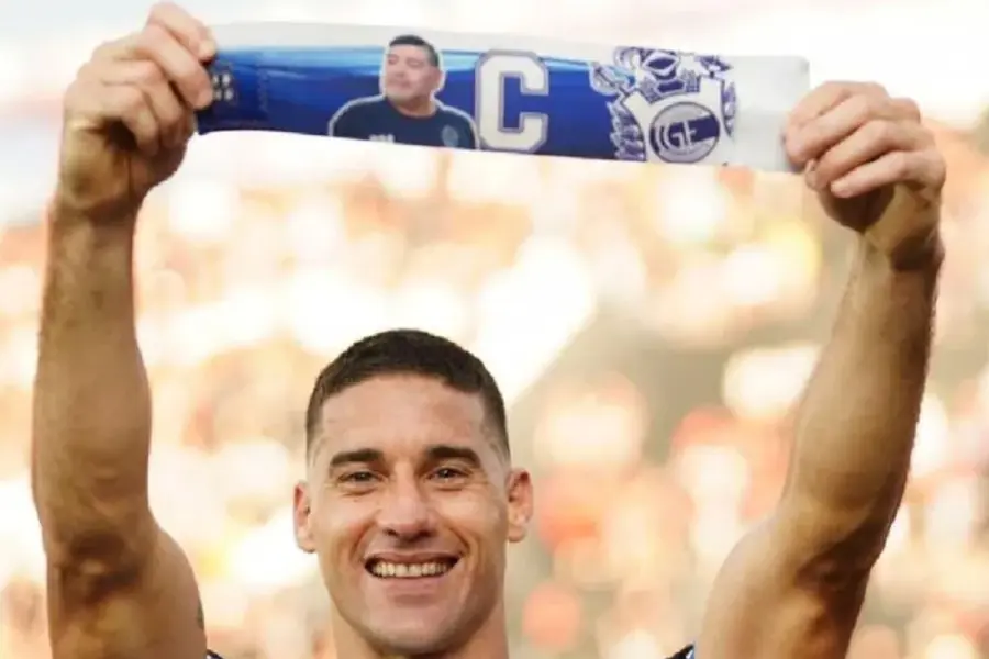 Leo Morales y el homenaje en su momento a Maradona.