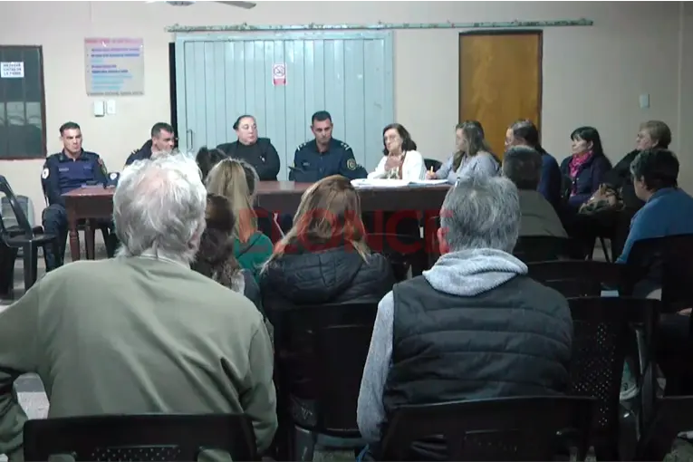Vecinos de Santa Lucía reclaman más seguridad: "La prevención nace en nuestros hogares", dijo comisario