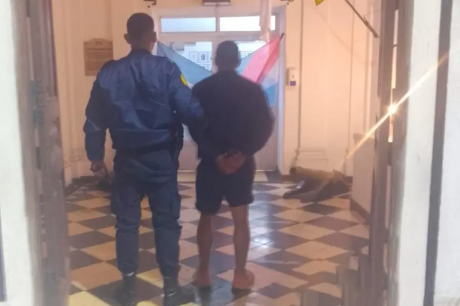 Detuvieron a un hombre por violencia de g&eacute;nero y da&ntilde;os (foto Polic&iacute;a de Entre R&iacute;os)