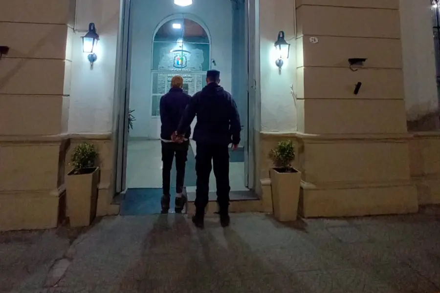 Detenido en Gualeguaych&uacute; (foto Polic&iacute;a de Entre R&iacute;os)