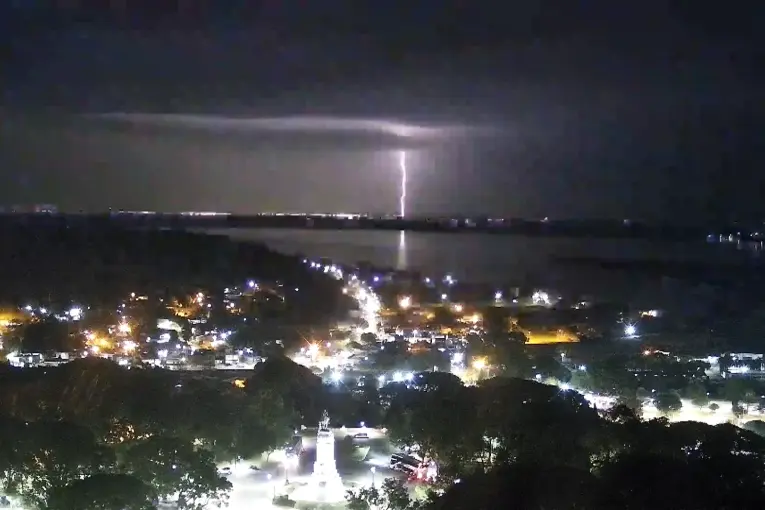 Alerta amarilla por tormentas: ampliaron el área afectada en Entre Ríos para este domingo