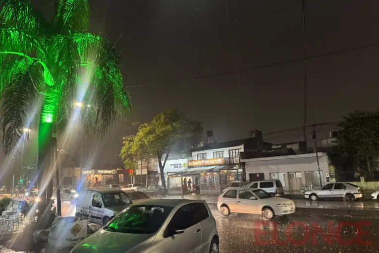 Tormentas en Paraná: lluvia, viento y actividad eléctrica sobre la ciudad