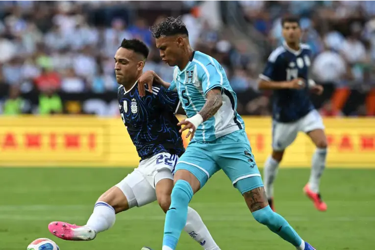 Con gol de penal de Lautaro Martínez, Argentina le gana 1-0 a Honduras en su primer amistoso