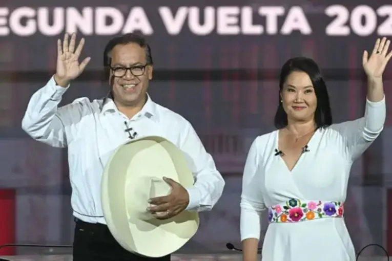 Balotaje en Perú: empate técnico entre Keiko Fujimori y Roberto Sánchez y definición voto a voto
