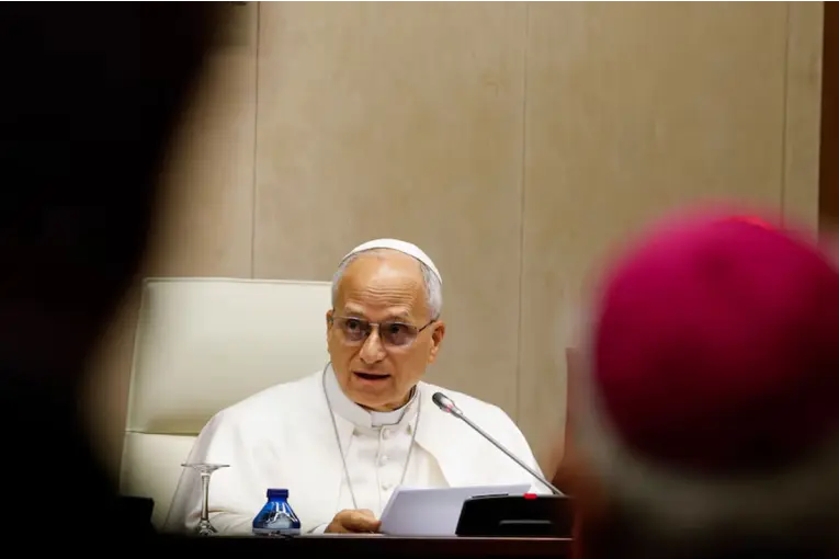 El papa León XIV calificó los abusos sexuales en la Iglesia como una "plaga" y pidió reparación